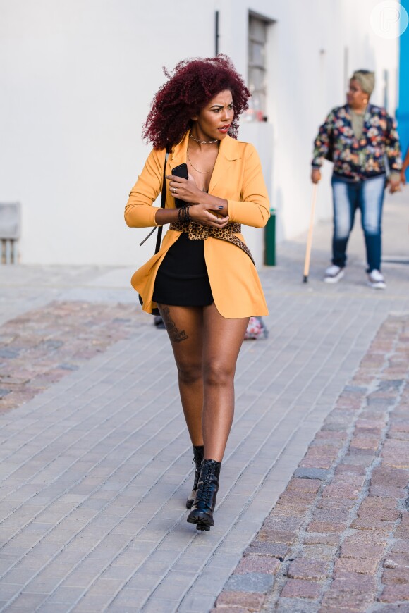 Look Amarelo Feminino