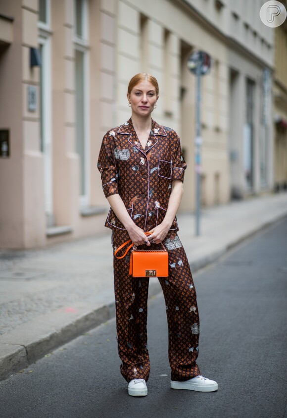 Look Bolsa Vermelha Feminino