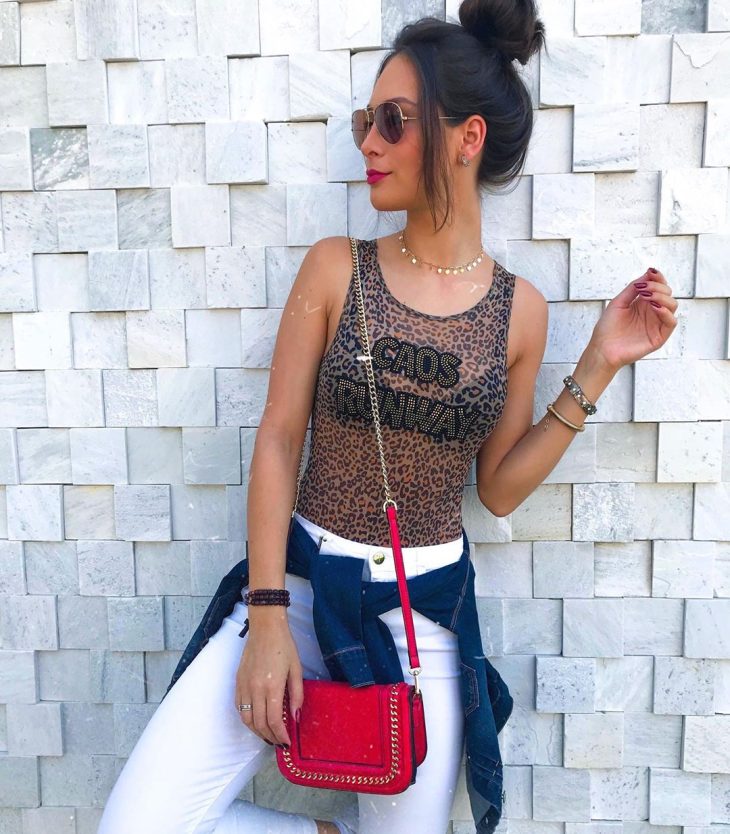 Look Bolsa Vermelha Feminino