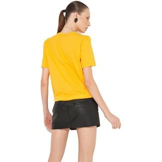 Look Amarelo Feminino