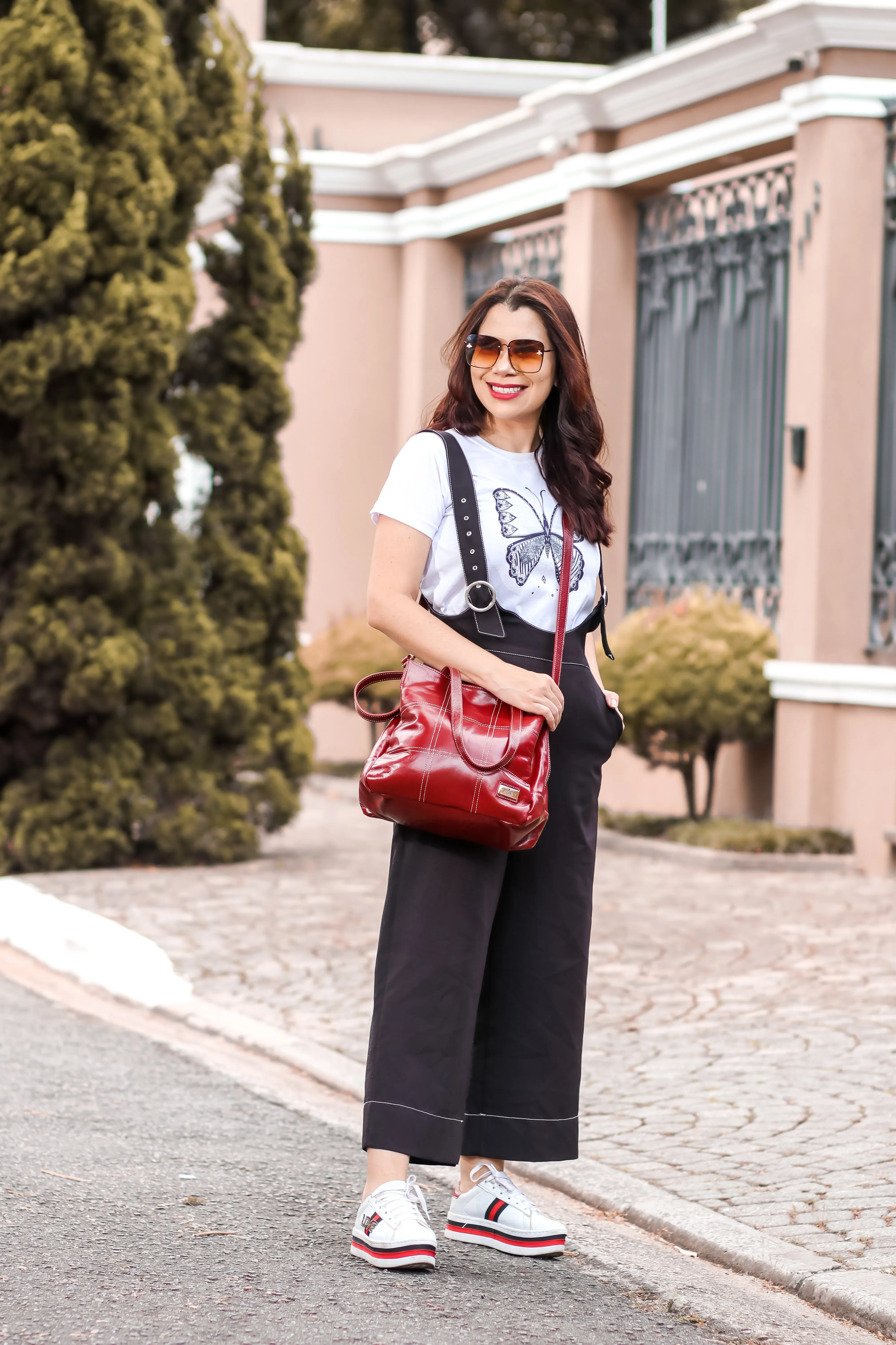 Look Bolsa Vermelha Feminino