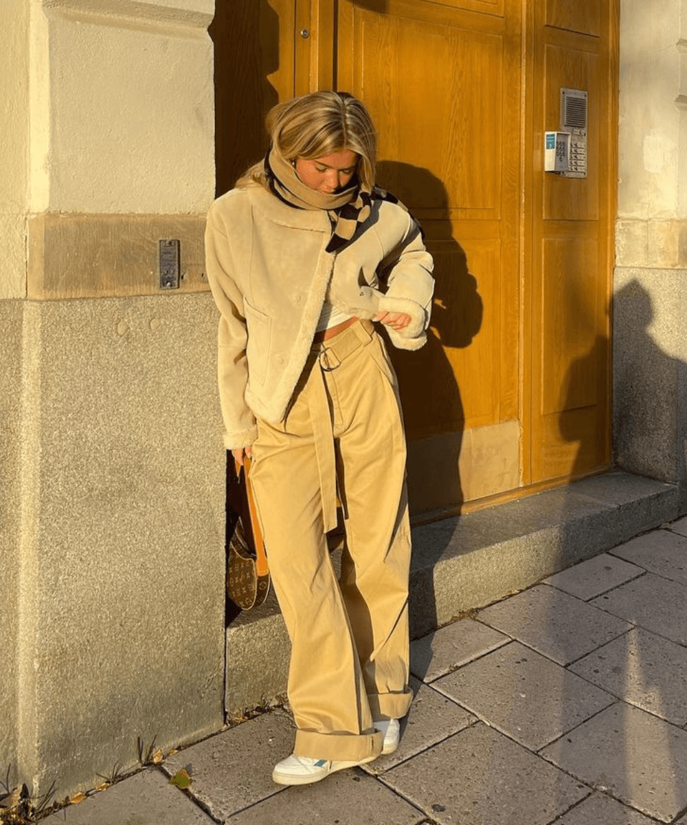 Look Azul E Amarelo Feminino