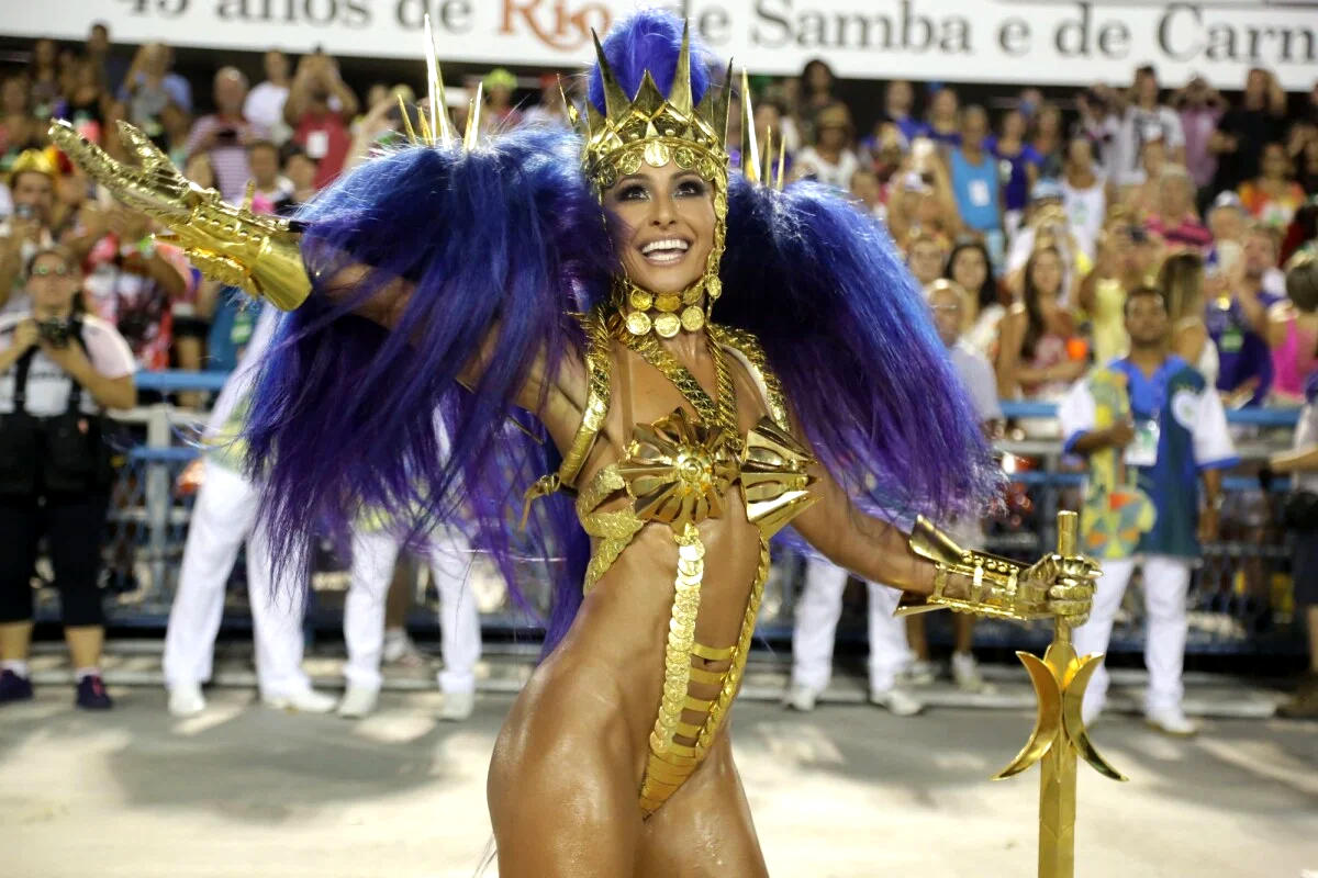 Look Carnaval 2016 Feminino