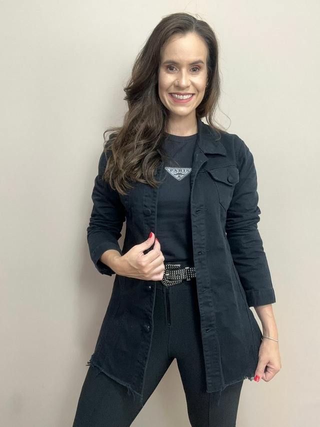 Look Com Jaquetinha Jeans Feminino